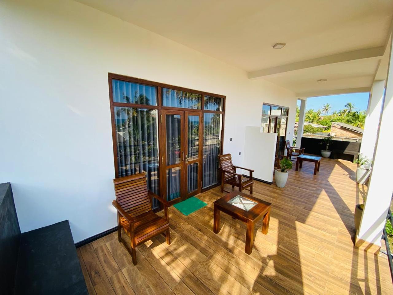 The Wave'S Guest House มิริสซา ภายนอก รูปภาพ