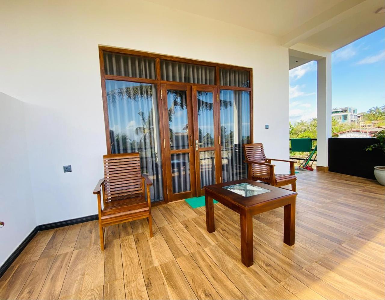 The Wave'S Guest House มิริสซา ภายนอก รูปภาพ