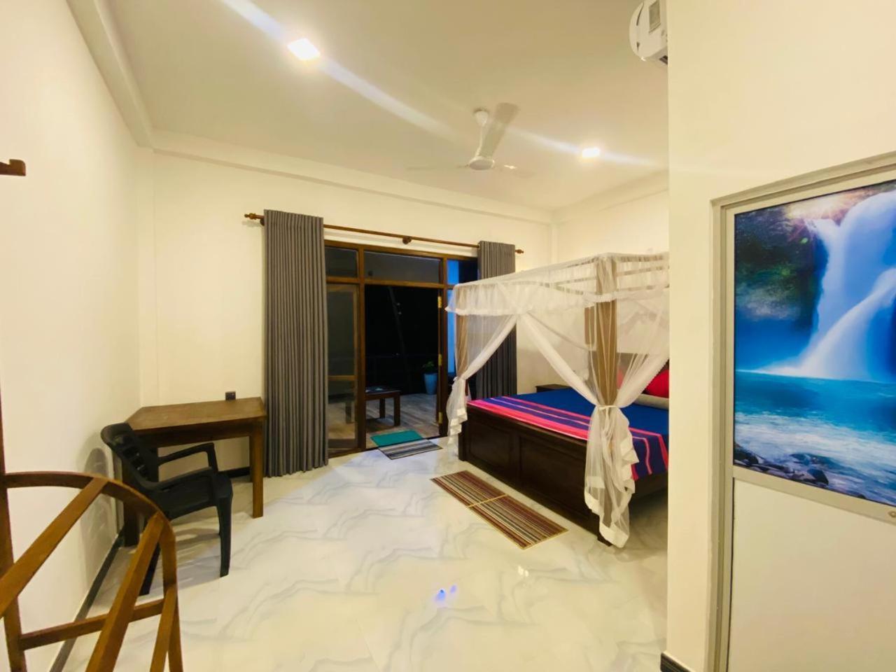 The Wave'S Guest House มิริสซา ภายนอก รูปภาพ