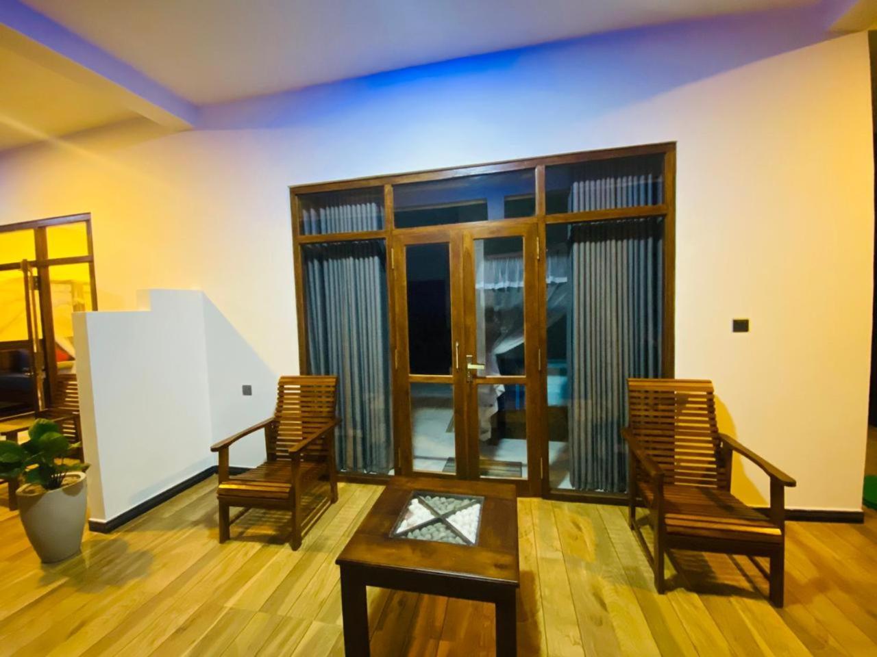 The Wave'S Guest House มิริสซา ภายนอก รูปภาพ