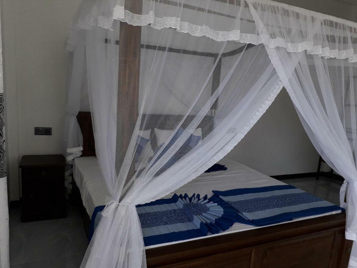 The Wave'S Guest House มิริสซา ภายนอก รูปภาพ